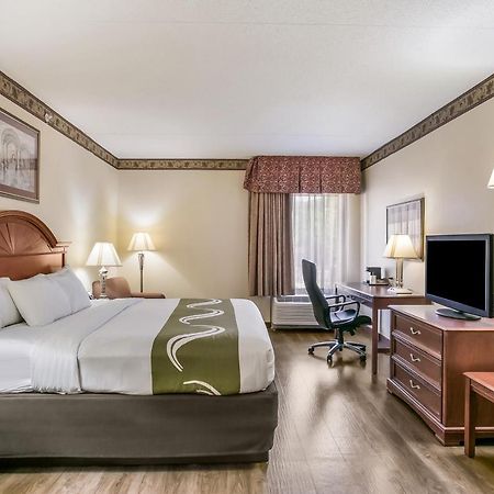 Quality Inn & Suites Bel Air I-95 Exit 77A Экстерьер фото