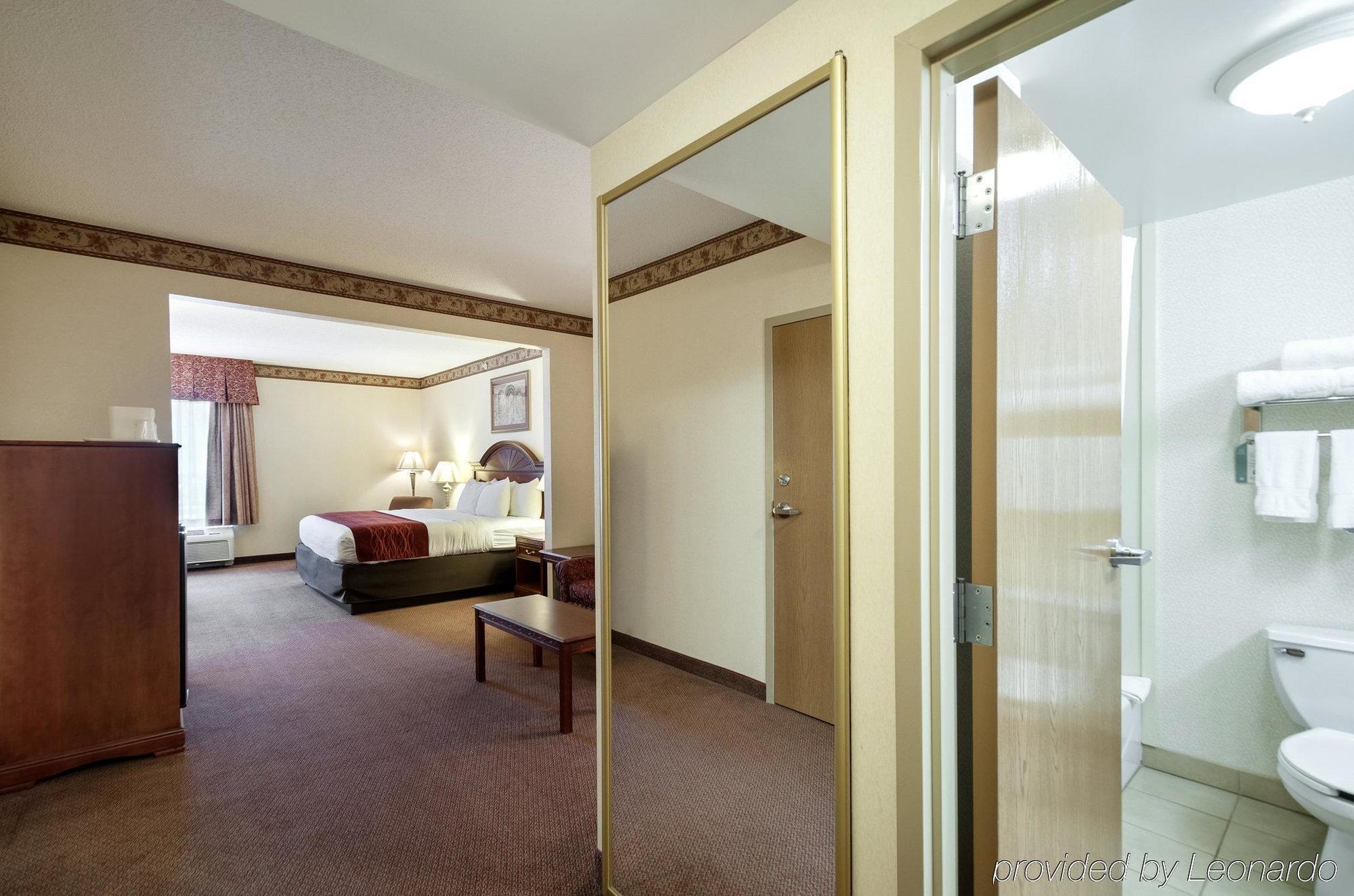 Quality Inn & Suites Bel Air I-95 Exit 77A Экстерьер фото